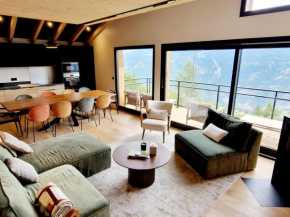 Chalet neuf 5 chambres avec sauna et parking, accès direct aux pistes - FR-1-755-29